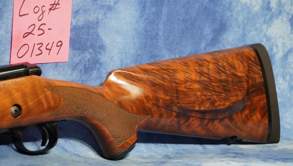 WINCHESTER 535203233 MODEL 70 SUPER GRADE 300 WIN MAG 3+1 26"