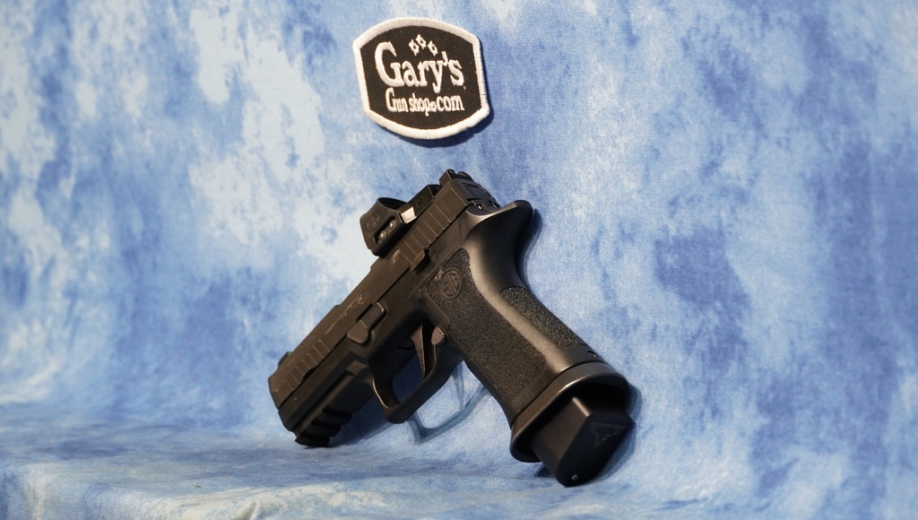 USED SIG SAUER P320 9MM 3-5/8" BBL WITH SIG RED DOT