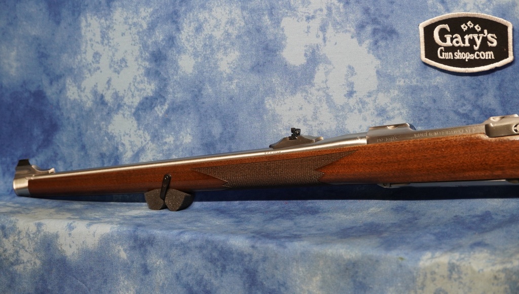 RUGER 57145 M77 HAWKEYE INTERNATIONAL SS / WALNUT 6.5X55 SWEDISH