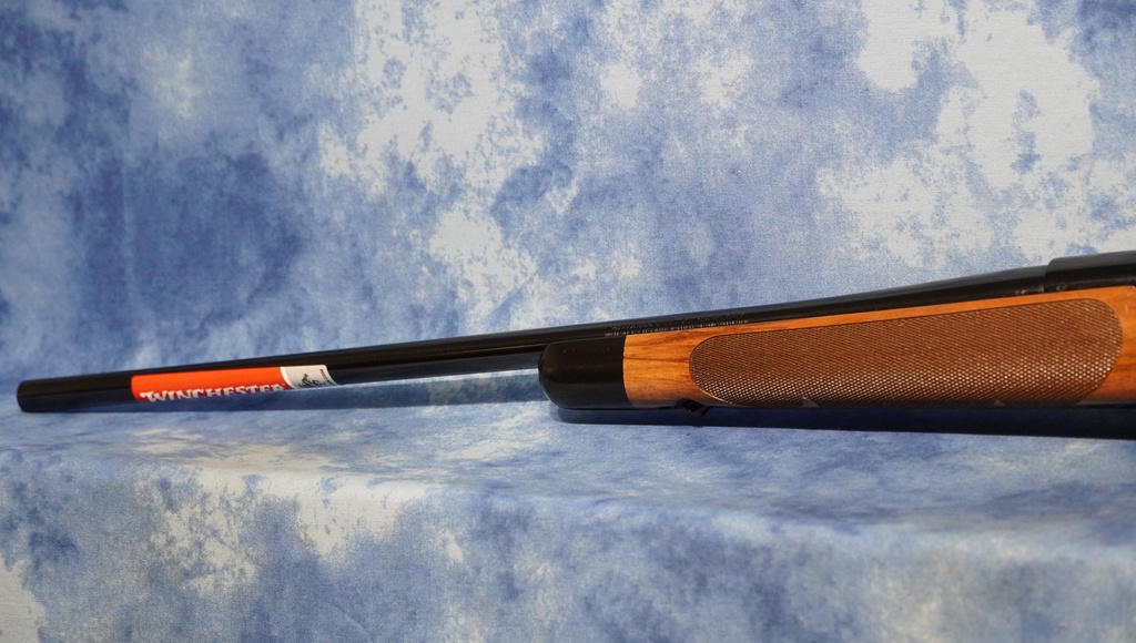 WINCHESTER 535239220 MODEL 70 SUPER GRADE 308 WIN 22" FRENCH WALNUT
