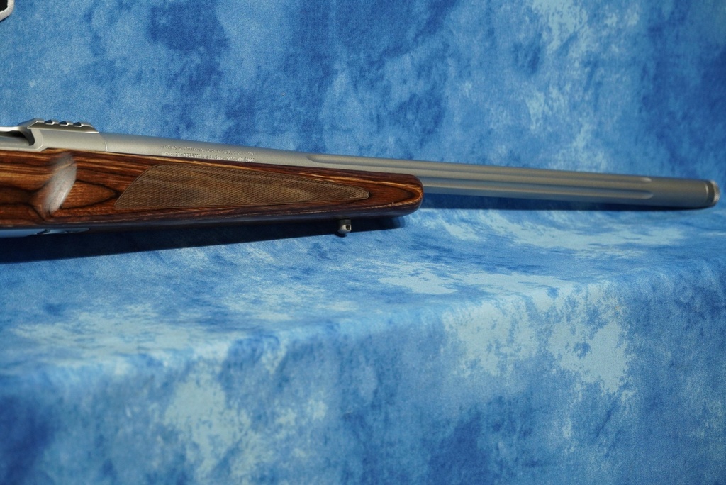 SAKO JRS90VARL315/24 243 WIN 90/S VARMINT 24" HVY BBL WOOD/SS 
