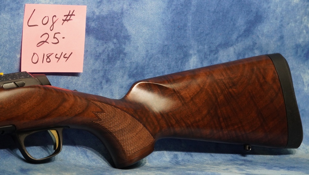 BROWNING 036090282 X-BOLT 2 MEDALLION 6.5 CREEDMOOR 22" CARBON FIBER BBL GRADE V/VI WALNUT STOCK