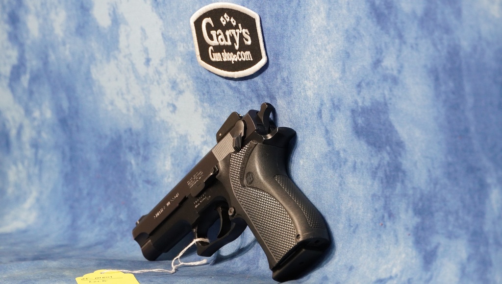 USED SMITH & WESSON 5904 9MM 