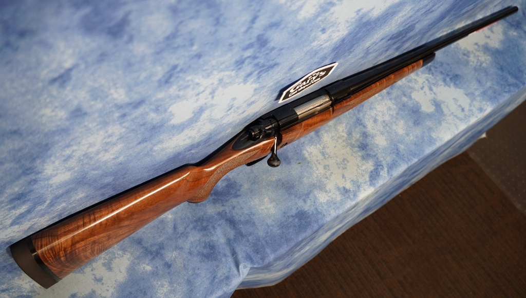 WINCHESTER 535203220 MODEL 70 SUPER GRADE 308 WIN 22" BBL 