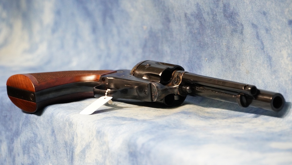 A. UBERTI 345275 MODEL 1873 CATTLEMAN EL PATRON 45 LC 5.5" BBL