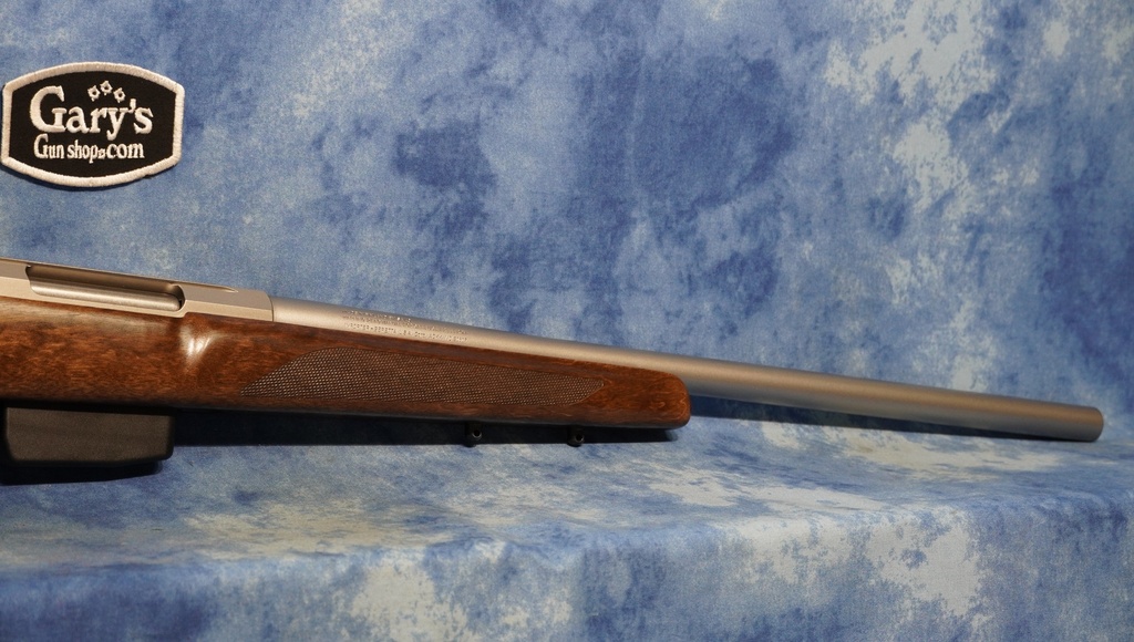 TIKKA J03625 T3X VARMINT HUNTER 243 WINCHESTER SS WALNUT 23.7" HVY BBL