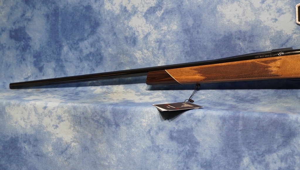 WEATHERBY MDX01N300WR6O 300 WBY MAG MARK V DELUXE 26" BBL 