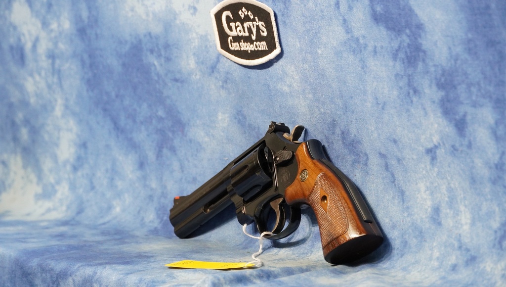 USED SMITH & WESSON MODEL 586 BLUE 4" BBL 