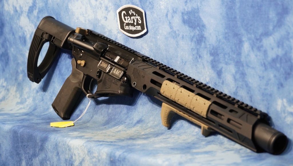 USED DIAMONDBACK DB15 PISTOL W/BRACE 300 BLACKOUT