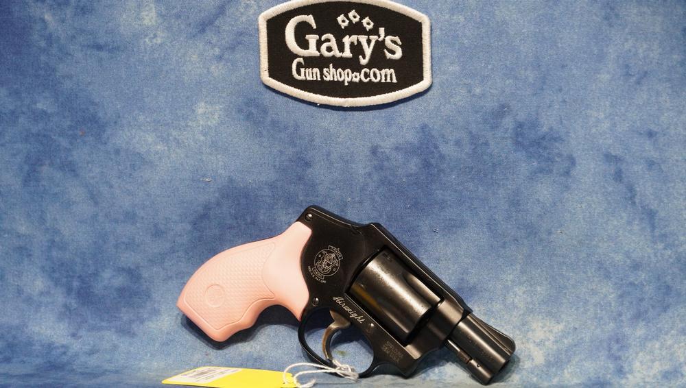 USED SMITH & WESSON MODEL 442 38 SPECIAL PINK GRIPS