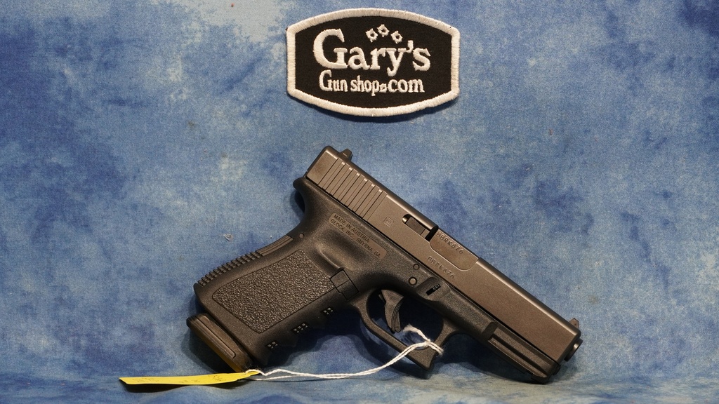 USED GLOCK G19 9MM MADE IN AUSTRIA