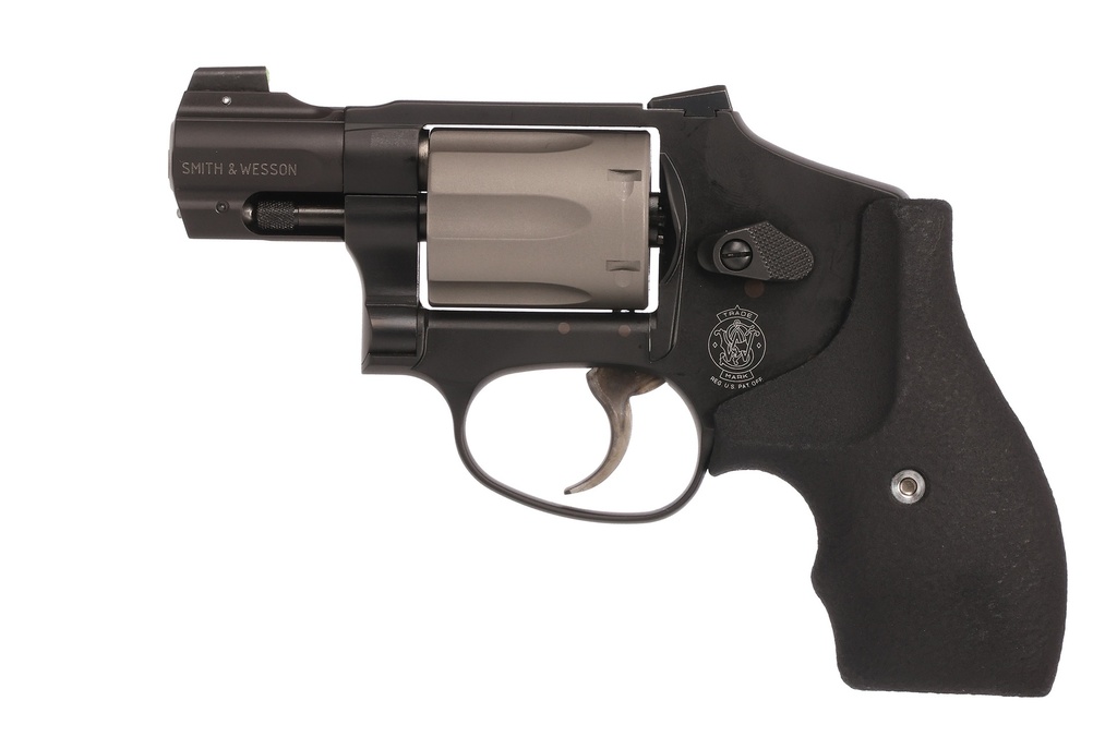 SMITH & WESSON 14351 MODEL 432UC TITANIUM 32 H&R MAG ULTIMATE CARRY
