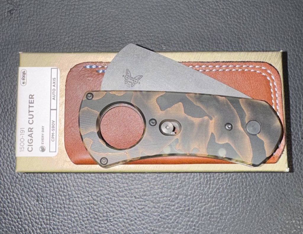 CONSIGNMENT BENCHMADE 1500-191 GOLD CLASS CIGAR CUTTER #275